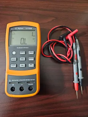 U1732B AGILENT Handheld Lcr Meter