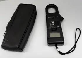 33804599 AMPROBE Multimeter