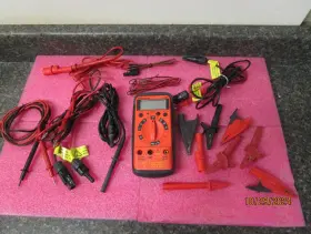 35XP AMPROBE Meterman Multimeter Tester Probes Clamps
