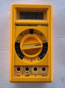 HD-140B BECKMAN INDUSTRIAL Digital Multimeter Excelent