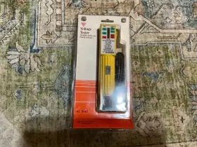 19-087 BLACKBURN Voltage Tester