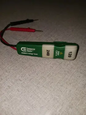 MS8901H CAT Voltage Tester