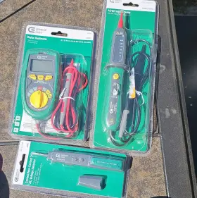 MS8233C COMMERCIAL ELECTRIC Digital Multimeter Handheld Auto
