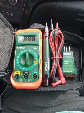 131022618 EXTECH Mulitmeter Mini Multimeter Set