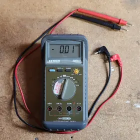 380771 EXTECH Digital Multimeter Autoranging Data Hold Cat Ac