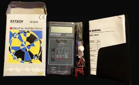 380929 EXTECH Pocket Digital Multimeter Video Instruction Pet
