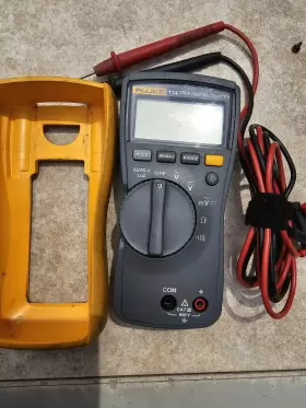 013584068496 FLUKE Cat Electrical Multimeter