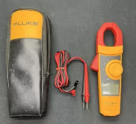 095969102728 FLUKE Clamp Meter Cat