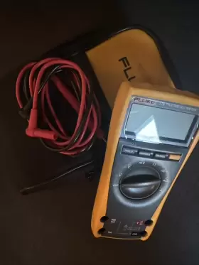 FLUKE-175 FLUKE Ac Digital Multimeter