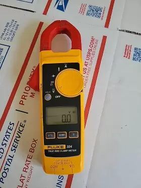 095969623759 FLUKE Clamp Meter Temperature Capacitance Leads