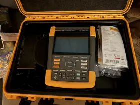 109-204 FLUKE Iiis
