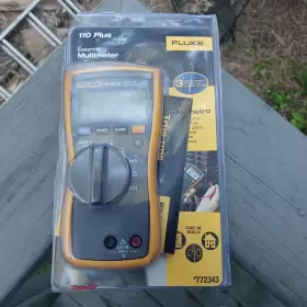 110-PLUS FLUKE Digital Multimeter Box
