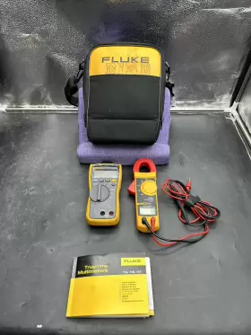 114-322 FLUKE Multimeter Clamp Meter Hvac Ac Voltage Kit