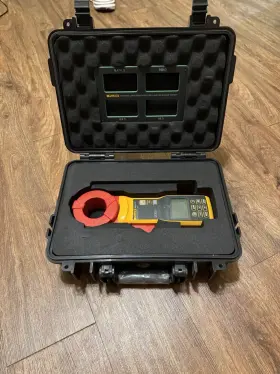 1620-2 FLUKE Earth Clamp Meter