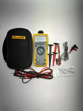 179-EDA2 FLUKE Digital Multimeter Kit
