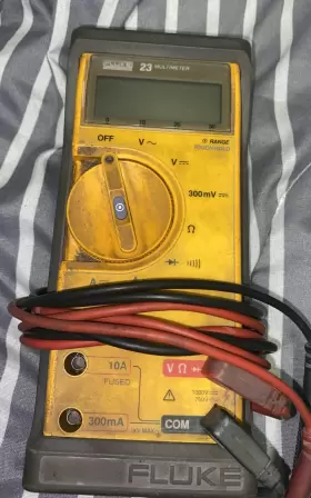 10039S FLUKE Multimeter Southwire Leads #3