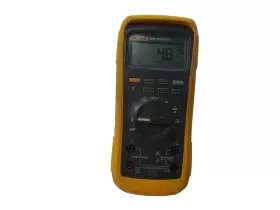 27-II FLUKE Digital Multimeter