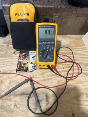 32320030 FLUKE Process Meter