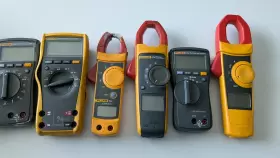 Fluke - Lot For Parts As-is Not Working Broken #3