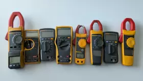 Fluke - Lot For Parts As-is Not Working Broken