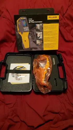 4253599 FLUKE Visual Ir Thermometer Box #2
