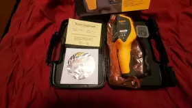 4253599 FLUKE Visual Ir Thermometer Box #3