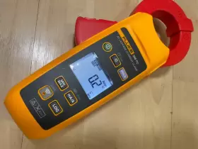 4709907 FLUKE Ac Leakage Jaw Digital Clamp Meter Cat