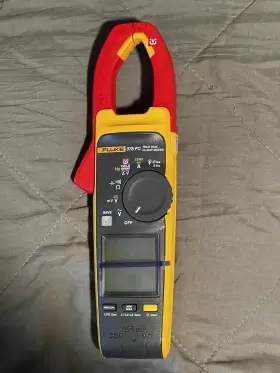 5111812 FLUKE Contact Voltage Clamp Metere