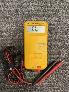 7-300 FLUKE Electrical Tester
