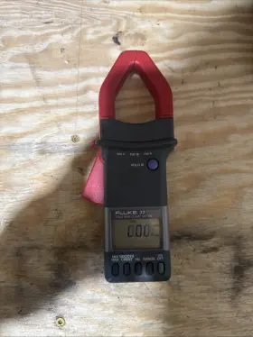 769150747 FLUKE Clamp Meter