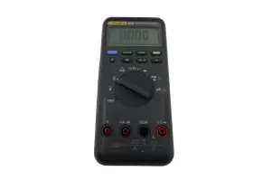 85-III FLUKE Multimeter