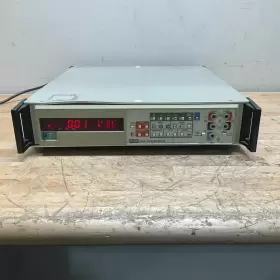 8520A FLUKE Digital Multimeter