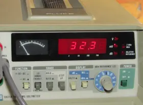 8921A FLUKE Voltmeter Digital Display Ac Volts