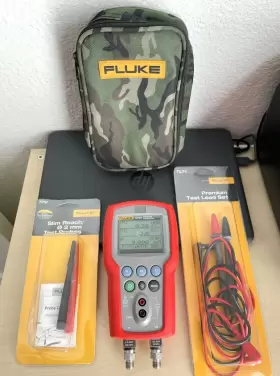 FLUKE-721EX FLUKE Pressure Calibrator