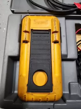 FLUKE-88V FLUKE Deluxe Multimeter Leads Extras #3