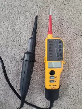 T150 FLUKE Pole Voltage Continuity Electrical Tester #3