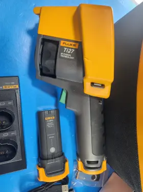 TI27 FLUKE Ir Infrared Thermal Imager Imaging Camera #2