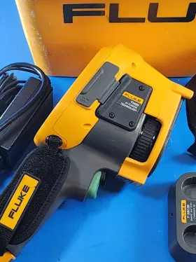 TI450 FLUKE Ir Infrared Thermal Imager Imaging Camera Clean #2