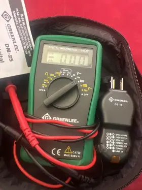 52059476 GREENLEE Digital Multimeter