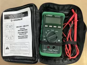 DM-200 GREENLEE Digital Multimeter Leads