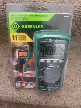 DM-200A GREENLEE Digital Multimeter