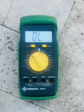 DM-60 GREENLEE Digital Multimeter