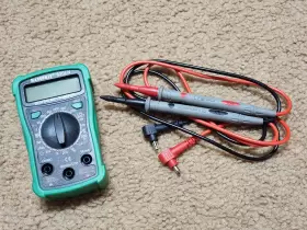 830LN HANDSKIT Digital Multimeter Leads