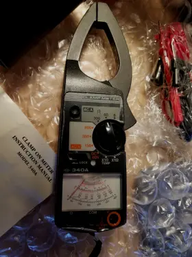 340A HUNG CHANG Builders Square Analog Clamp Meter Box Hc