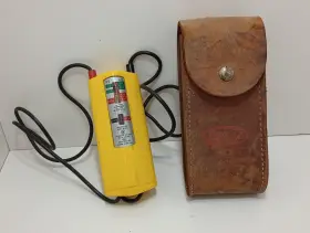 61-007 IDEAL Voltage Tester
