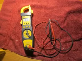 61-701 IDEAL Multimeter Ac Voltage Clamp Meter