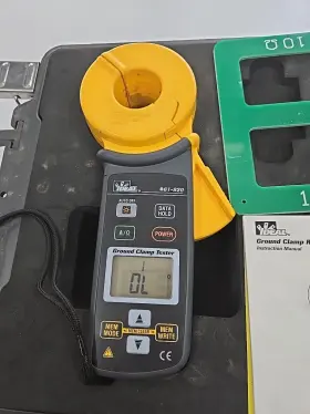 61-920 IDEAL Resistance Clamp Meter #2