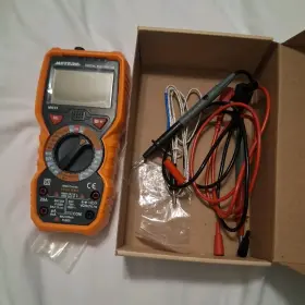 MK01 METERK Digital Multimeter Cat Handheld Ac Voltage Tester