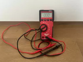 221620 MILWAUKEE Digital Multimeter