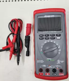 EEDM604E MILWAUKEE Digital Multimeter